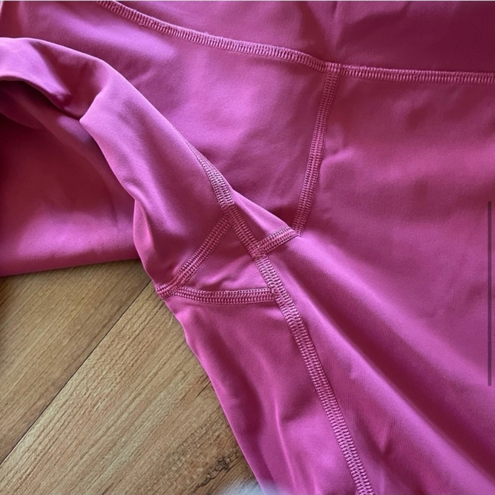 Lululemon yoga pants - Picture 5 of 6